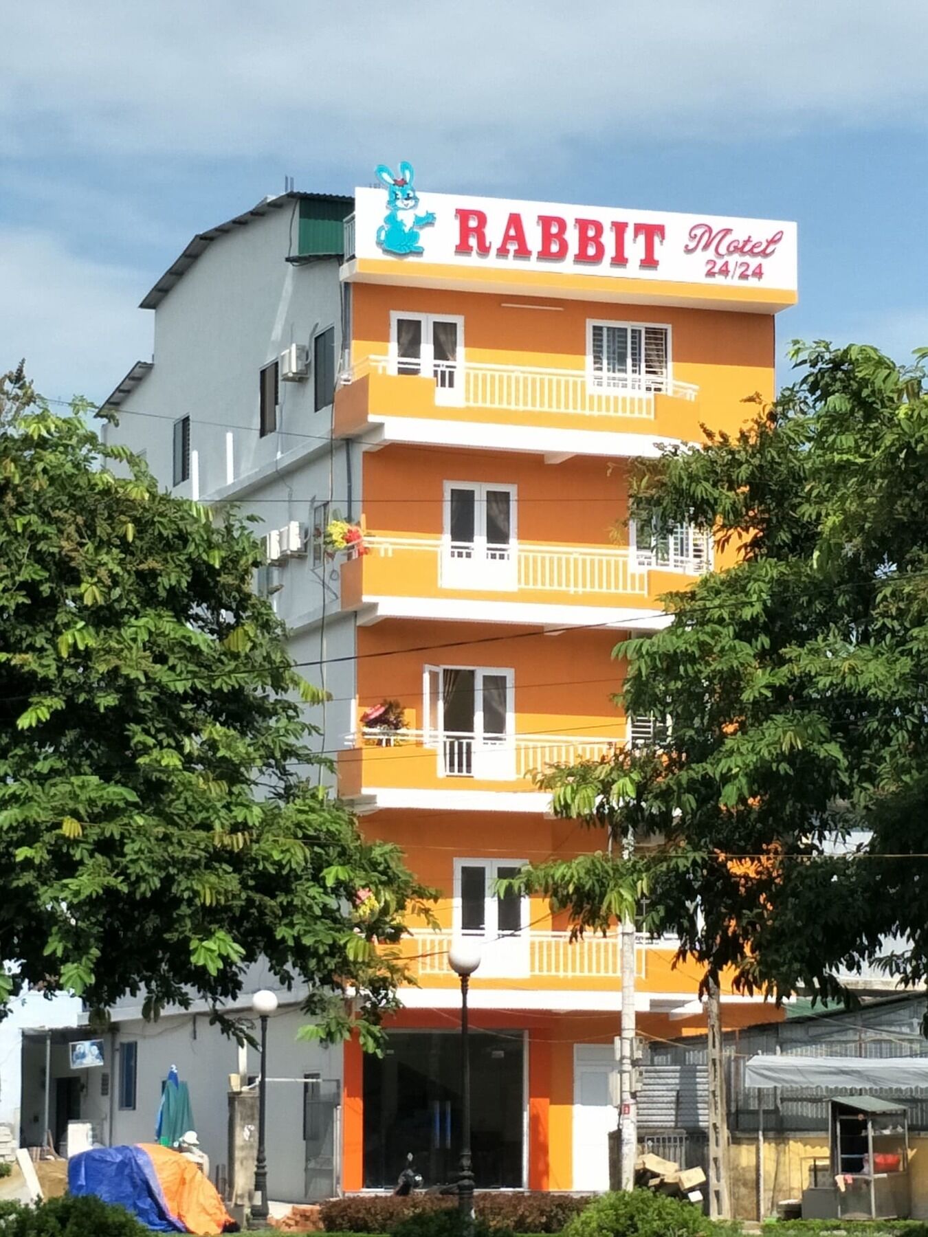 Rabbit Motel Hue Exterior photo